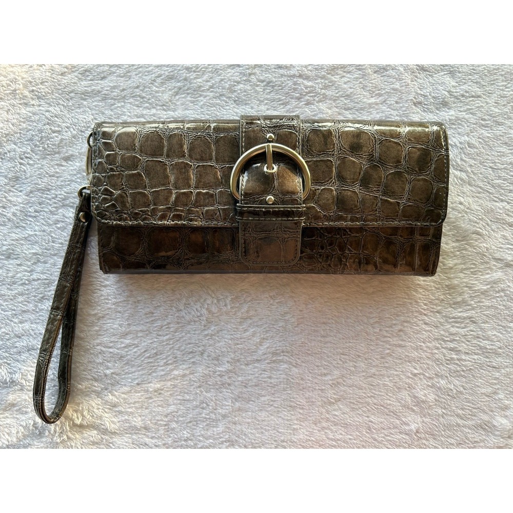 New Mundi Crocodile-Embossed Clutch Style Wallet